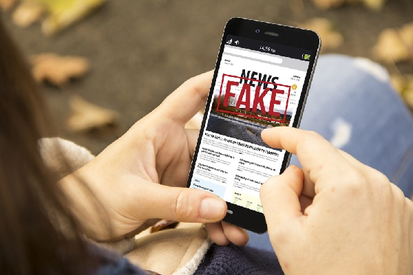 You are currently viewing Secteur numérique : des outils pour lutter contre les fake news