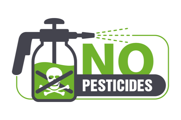 You are currently viewing Usage des pesticides : la liste des interdictions s’élargit