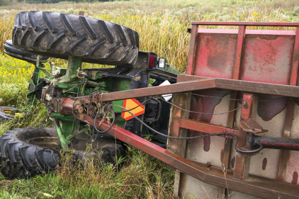 You are currently viewing Tracteurs agricoles : la sécurité avant tout