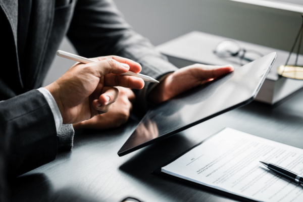You are currently viewing Avocats : la rémunération à tout prix ?
